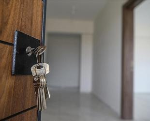 Turks’ overseas property purchases fall in March amid war impact