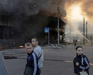 Russia kills 4 in massive Ukraine attack after vowing retaliation