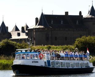 More climate records under threat as spring heatwave bakes western Europe
