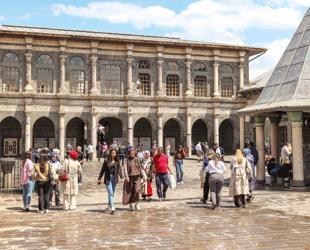 Eid travel rush drives major tourism boom in Diyarbakır