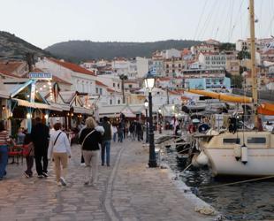 Turkish tourists flock to Greek islands during Eid