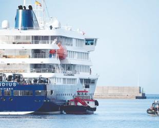 Dutch health officials clear hantavirus ship to sail again
