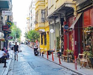 Istanbul cafes introduce strict limits for remote workers