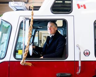 Carney under fire as Canada economy contracts