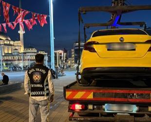Driver penalized after overcharging US streamer following Travis Scott event