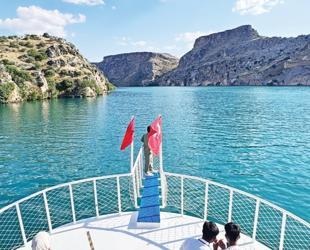 ‘Quiet city’ of Halfeti draws visitors to middle of steppe