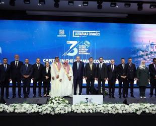 Turkish VP urges stronger role for Islamic finance