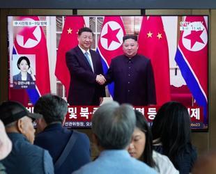 Chinas Xi lands in North Korea for rare visit