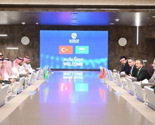 Ankara, Riyadh ink railway, transport agreements