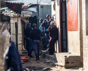 Gunmen shoot dead 12 near Johannesburg