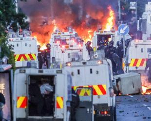 Northern Irish police use water cannon on second night of protests