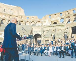 Rome’s Colosseum hosts landmark Troy exhibition