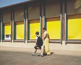 France pledges 130 mln euros to cool schools