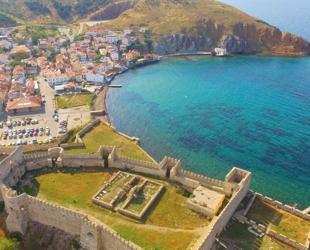 Bozcaada restricts larger vehicles during summer tourism period