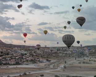 Türkiye records 308,000 hot air balloon passengers in first half
