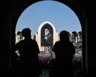 Funeral procession for Irans slain supreme leader Khamenei begins
