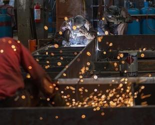 German manufacturing orders beat expectations