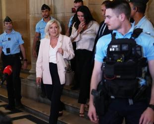 Frances Le Pen handed one year with ankle tag, putting presidential run in doubt