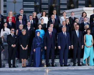 Erdoğan holds NATO summit talks with leaders