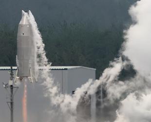 Japan successfully launches, lands reusable rocket