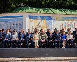 EU extends right to stay for Ukrainians, excludes military-age men