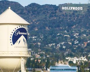 Writers guild sues to block Paramount-Warner merger