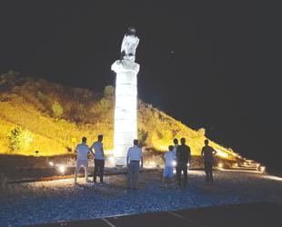 Kayseri’s Karakuş Tumulus welcomes visitors after dark