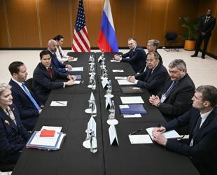 US, Russia diplomats discuss Ukraine war in Manila