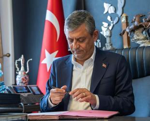 Özel quits opposition CHP to found new party
