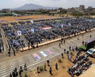Houthis say hit Saudi Arabia as Trump weighs harder Iran strikes