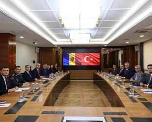Türkiye, Moldova discuss expanding trade, defense industry cooperation