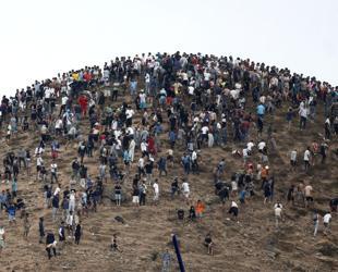 Around 40,000 migrants have crossed in recent days from Morocco into Spains Ceuta: police