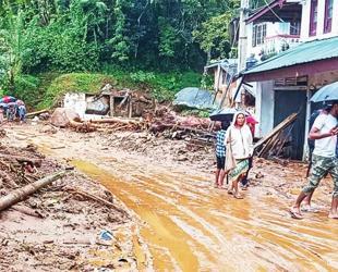 India floods, landslides kill more than 100 since July