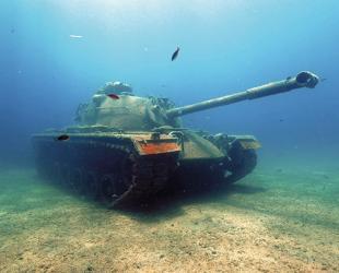 Submerged tank in Edirne’s Gulf of Saros draws divers