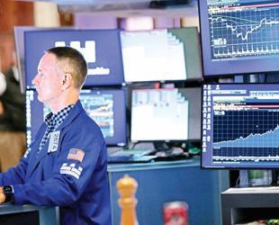 Government borrowing costs hit multidecade highs