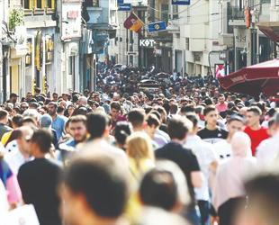 Quarterly unemployment rate falls to 7.9 percent