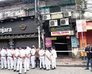 India hotel fire kills 9, more injured
