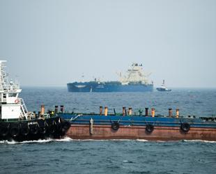 US says no Iran talks as Hormuz diplomacy intensifies
