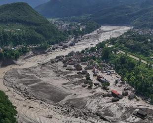 Fresh flood threat follows deadly Nepal glacier collapse