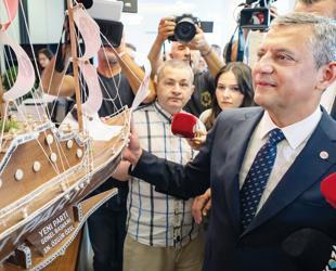Özel vows to step down if New Party fails in first polls