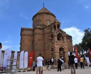 Worshippers gather at historic church on Akdamar Island for annual service