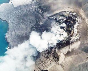 Indonesia’s main airport suspends operations after volcanic eruption