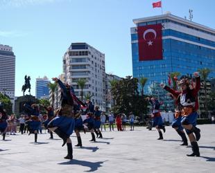 İzmir celebrates 104 years since liberation