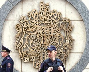 Moscow arrests British embassy security guard