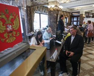 Russians begin voting in election as war drags on