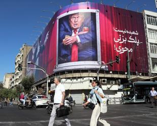 Iran holds to conditions after talks with US envoys