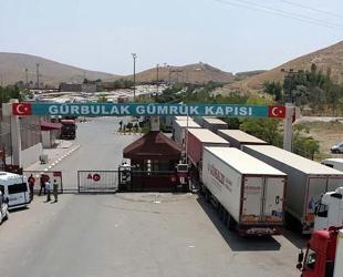 Hundreds of trucks jam Türkiye-Iran border crossing