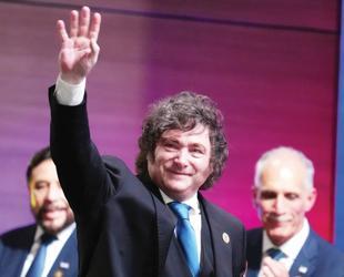 Argentinas Milei to meet with Macron, woo investors