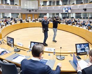 EU debates need for NATO-style response to Russia ‘hybrid attacks’