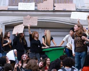 Protesting French teens, police clash